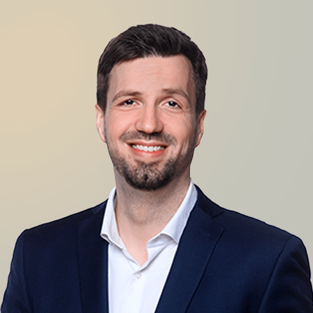 Headshot of Thorsten Grandt