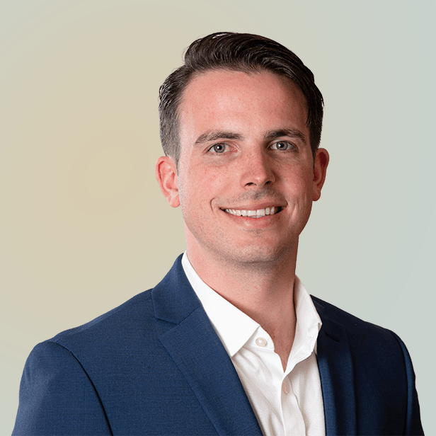 Headshot of Sean Kelly