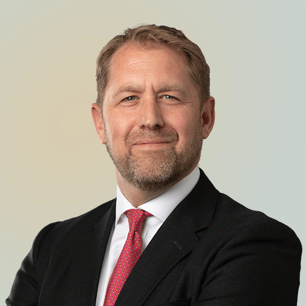 Headshot of Matthew Lee