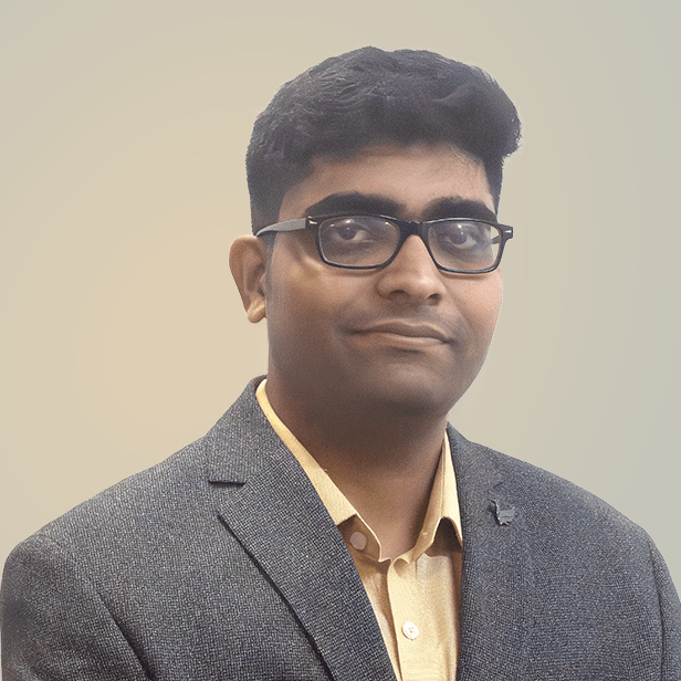 Headshot of Roshan Raghuram