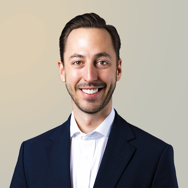 Headshot of Andreas Roth