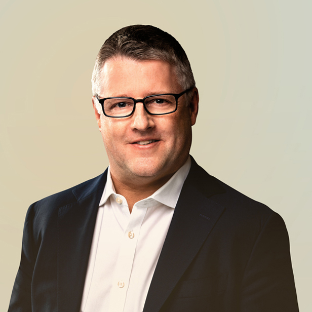 Headshot of Robert Satow