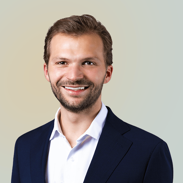 Headshot of Domingo Schmidig